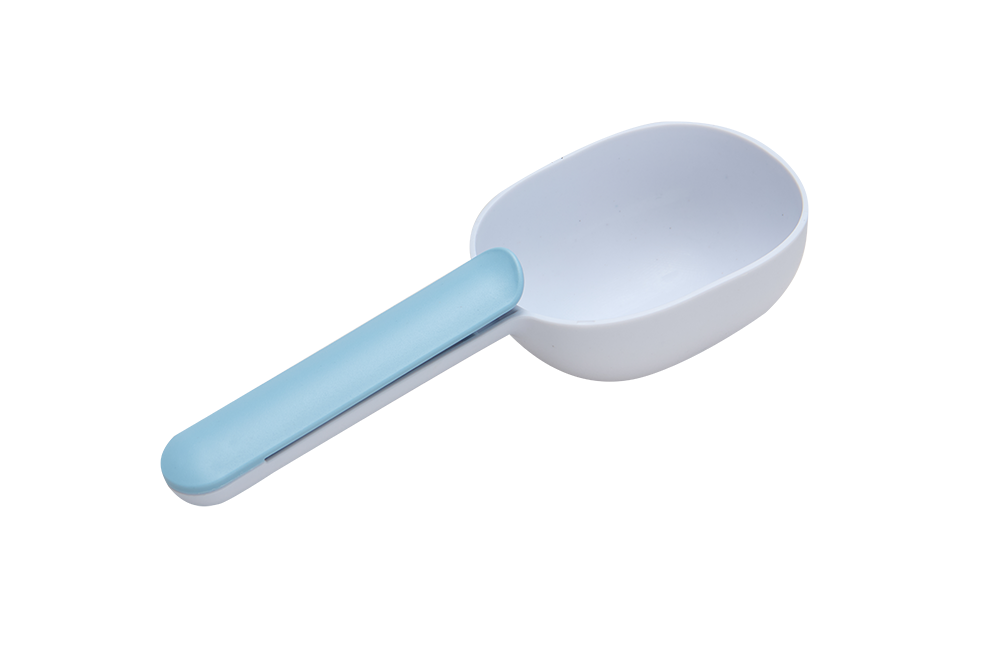 Exemple de Cuillère pour croquettes - Bleu claire et blanche